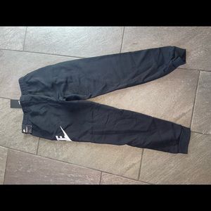 Nike boys black sweatpants NWT